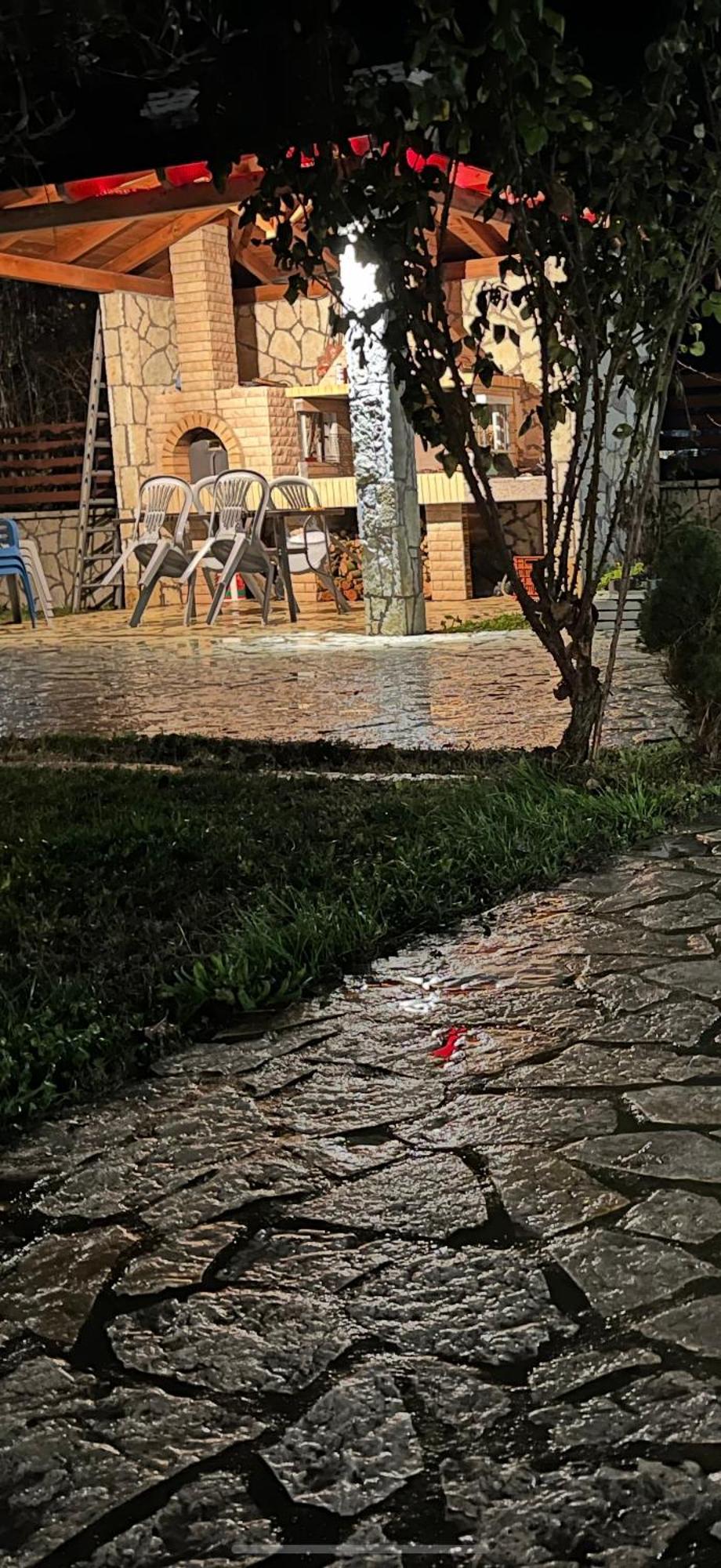 το πετρινο σπιτι του καστρη! με θεα τα μετεωρα Kalampáka